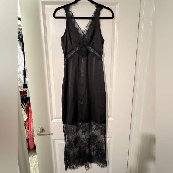 Vici Dresses & Skirts - VICI Lace and Satin Dress - Size Small - NWOT